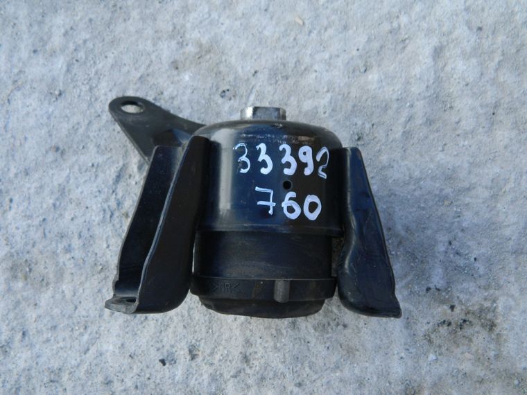 Подушка двигателя TOYOTA IPSUM ACM21 2AZFE Прав (Контрактный) 33392760