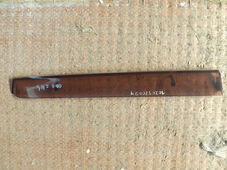 Ветровик SUBARU FORESTER SHJ Зад Прав (Контрактный) 1020570024