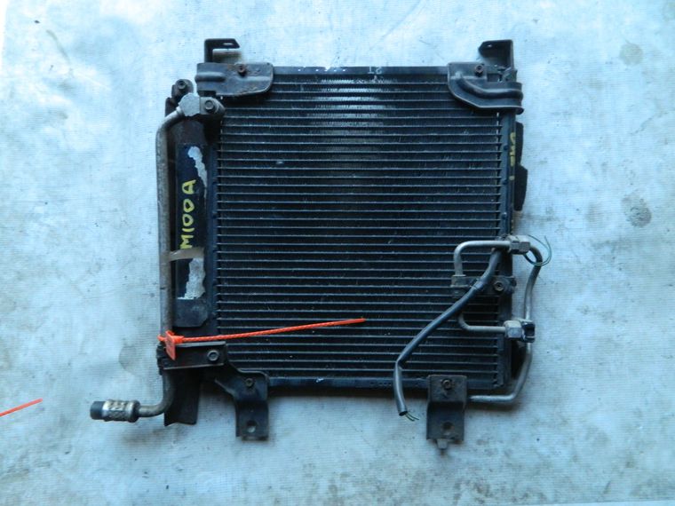 Радиатор кондиционера TOYOTA DUET M100A (Контрактный) 72367655