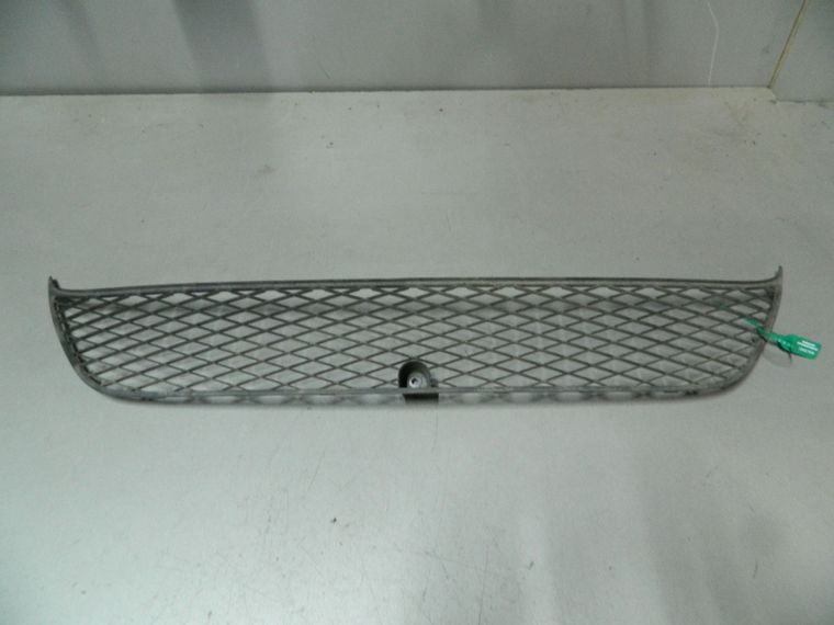 Решетка бампера MITSUBISHI OUTLANDER XL CW5W (Контрактный) 81540789