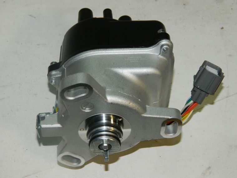 Трамблер GENERAL PARTS 30100P6TT01 HONDA CR-V 2000 RD1 B2B 4+4