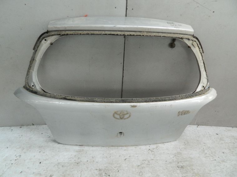 Дверь 5-я TOYOTA VITZ NCP10 (Контрактный) 72355551