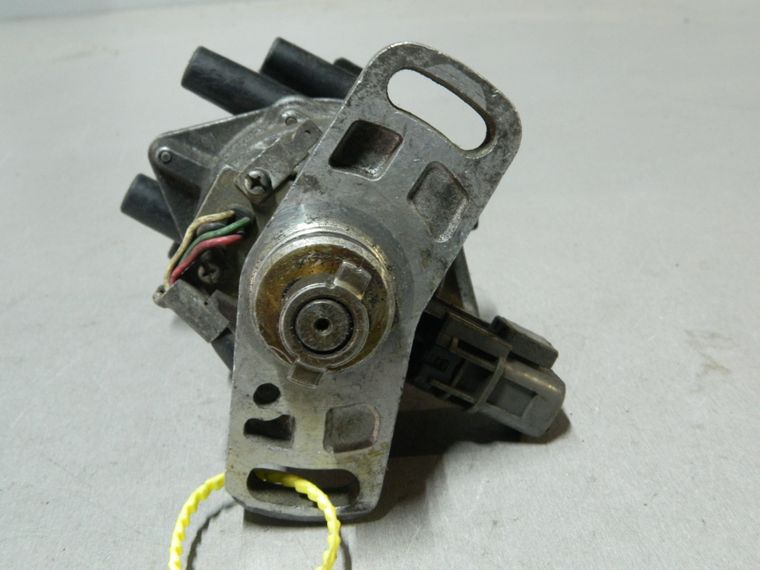 Трамблер NISSAN SR18DE (Контрактный) 79773840