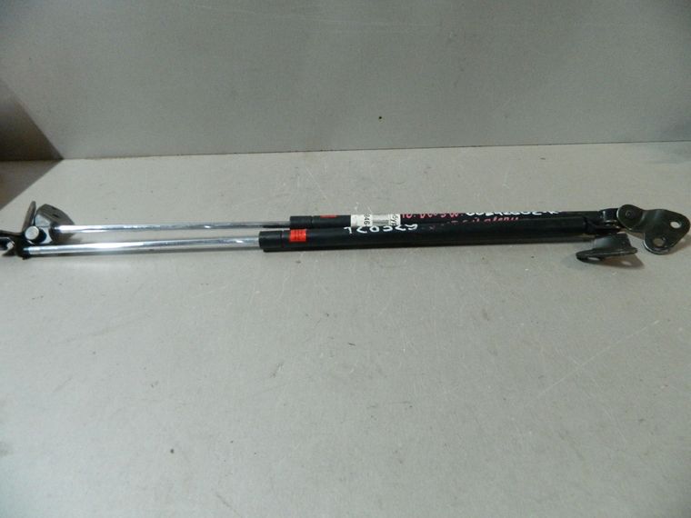 Амортизатор багажника MAZDA DEMIO DW5W  (Контрактный) 81528945