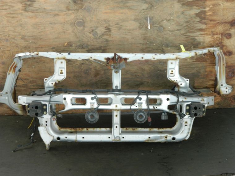 Рамка радиатора MITSUBISHI AIRTREK CU2W (Контрактный) 94584192