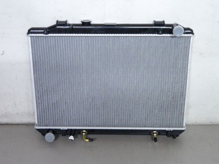 Радиатор охлаждения GENERAL PARTS 164006A230 CR42, CR52 3CE (RA16)