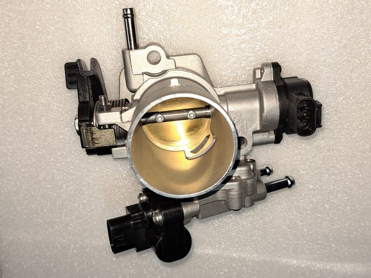 Дроссельная заслонка GENERAL PARTS 2221021020 TOYOTA 1NZFE (в сборе)
