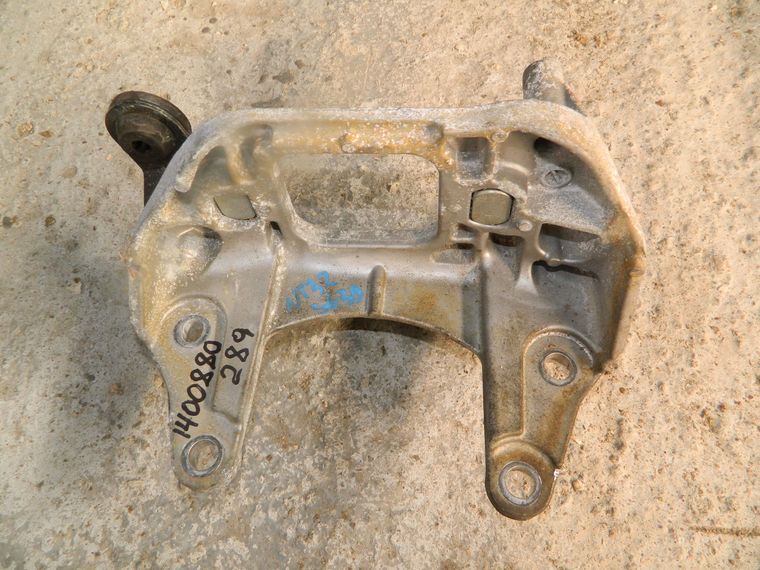 Кронштейн опоры АКПП NISSAN X-TRAIL T32 (Контрактный) 1400880289