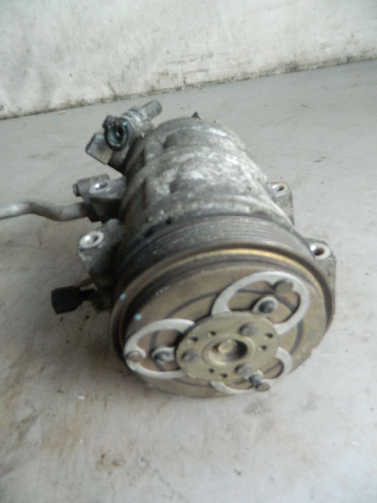 Компрессор кондиционера NISSAN SERENA QR20DE (Контрактный) 94584164