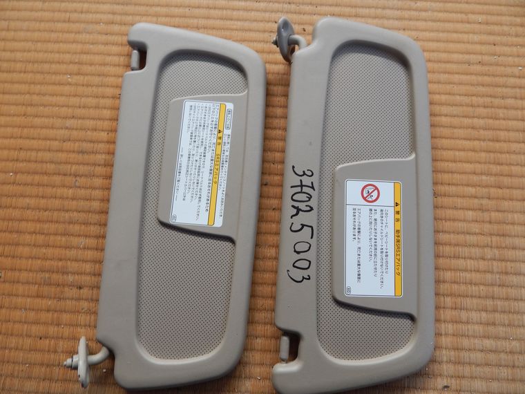 Солнцезащитные козырьки Toyota Sienta NCP81 (контрактный) 37025003