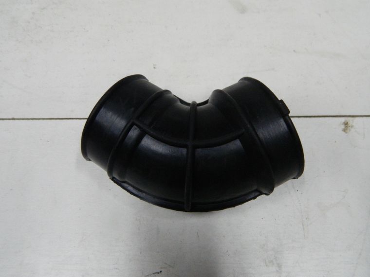 Патрубок воздушного фильтра GENERAL PARTS 165780W001 NISSAN ELGRAND E50 / TERRANO REGULUS R50 VG33E