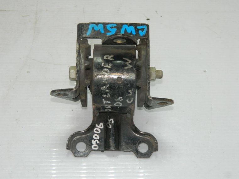 Подушка кпп MITSUBISHI MN101574 MITSUBISHI OUTLANDER CW5W 4B12 (Кoнтрaктный)