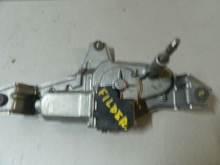 Мотор заднего дворника TOYOTA COROLLA FIELDER NZE121 (Контрактный) 81528633