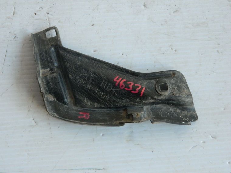 Пыльник бампера TOYOTA 5259112170 TOYOTA COROLLA ZZE120 4ZZFE Зад Прав (Б/У)