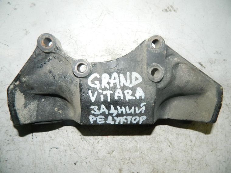 Подушка редуктора SUZUKI 2768066J40 K1 SUZUKI GRAND VITARA TD44V Зад (Контрактный)