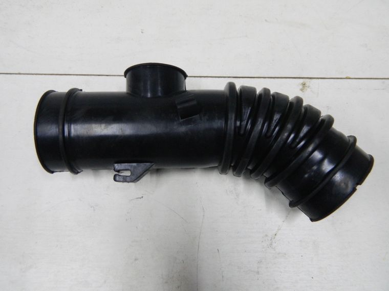Патрубок воздушного фильтра GENERAL PARTS 1788115170 TOYOTA COROLLA AE100 / AE104 4/5/7AFE