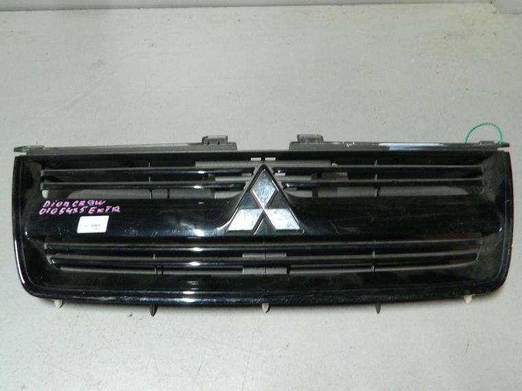 Решетка радиатора MITSUBISHI DION CR9W (Контрактный) 81540810