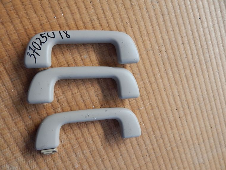 Ручки потолка салона Toyota Sienta NCP81 (контрактный) 37025018