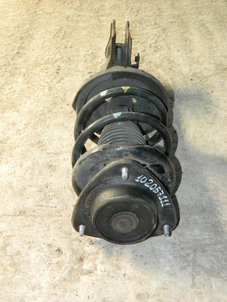 Стойка подвески SUBARU FORESTER SHJ Перед (пара) (Контрактный) 102057111