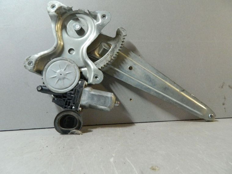 Стеклоподъемник TOYOTA RAV4 ACA30 Зад Прав (Контрактный) 81528220
