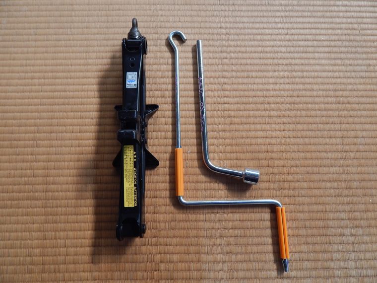 Домкрат Lexus IS250 GSE20 (контрактный) 39177001