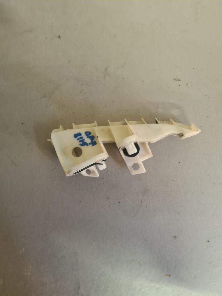 Крепление бампера SUBARU XV GP7 Зад Прав (контрактный) 1042630031