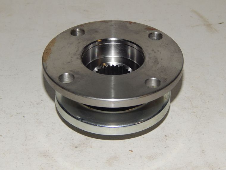 Фланец хвостовика редуктора GENERAL PARTS 4120435040 L.C 80 / LX450 / HIACE / Hilux..27T, Ø38mm Пере