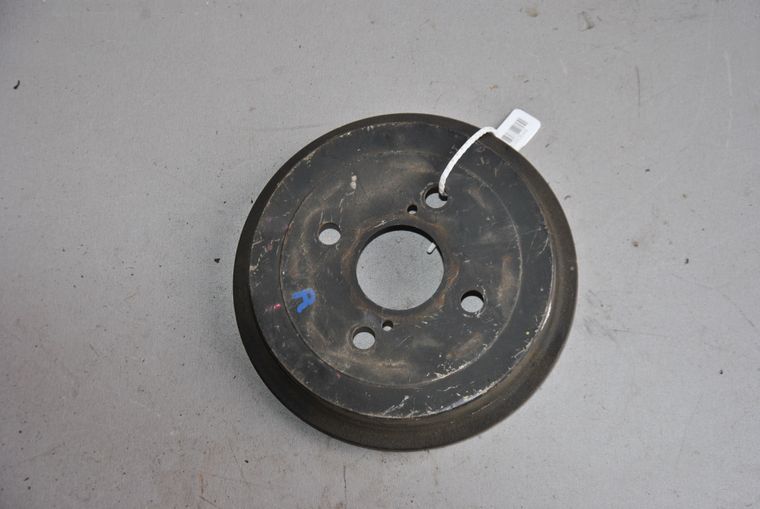 Барабан тормозной TOYOTA CORONA ST170 Зад Прав (Контрактный) 45990644