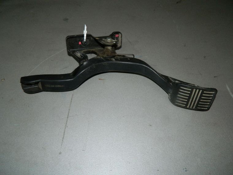 Педаль газа HYUNDAI ACCENT LC (Б/У) 35020078