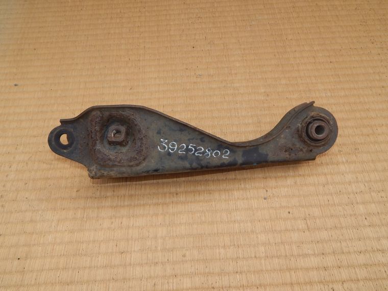 Рычаг подвески NISSAN TEANA J31 Зад Лев (Контрактный) 39252802