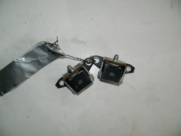 Петля двери багажника MAZDA AXELA BL5FW ZY (ПАРА) (Контрактный) 26027604