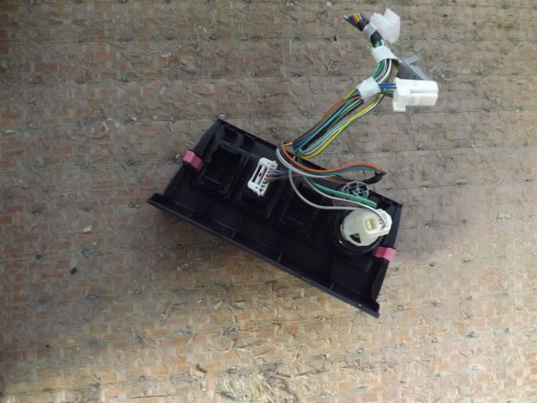 Прикуриватель TOYOTA RV4 ACA36 (Контрактный) 1802960015