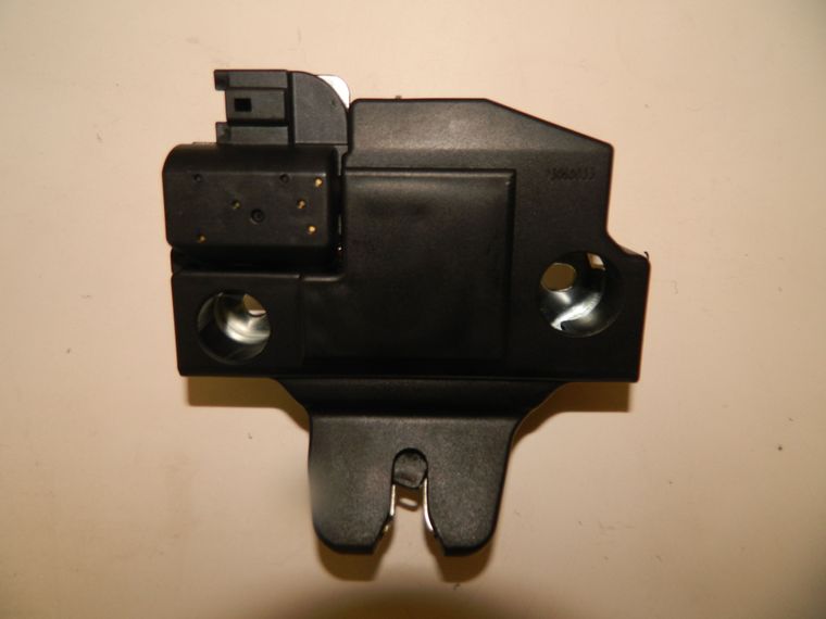 Замок 5-й двери GENERAL PARTS 6461012390 TOYOTA COROLLA 140/150