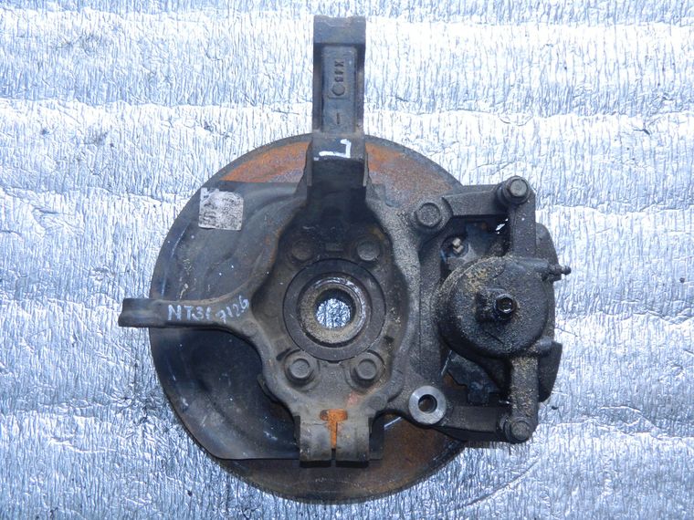 Ступица NISSAN X-TRAIL NT31 Перед Лев (Контрактный) 11026490