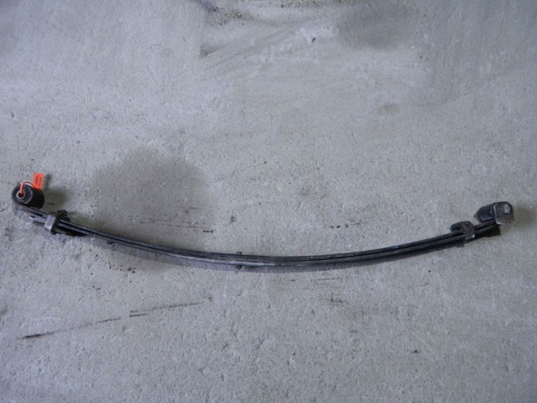 Рессора NISSAN CARAVAN E24 Зад (Контрактный) 65243685