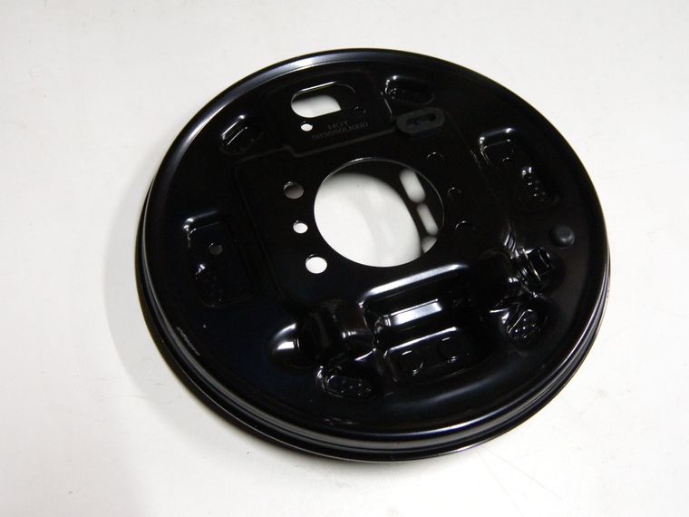 Кожух тормозного диска GENERAL PARTS 583550U000 HYUNDAI SOLARIS / KIA RIO RL