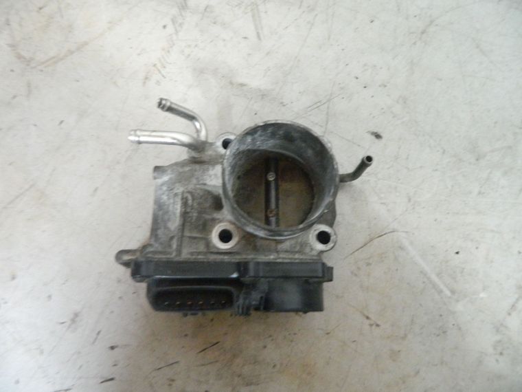 Дроссельная заслонка TOYOTA CAMRY ACV30 2AZFE (Контрактный) 3779100027