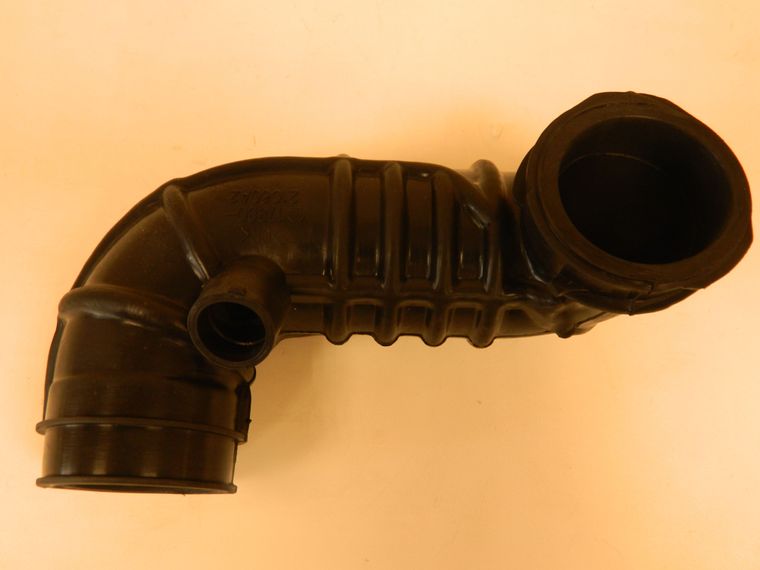 Патрубок воздушного фильтра GENERAL PARTS 1788021060 TOYOTA PLATZ / VITZ / FUNCARGO 1NZFE / 2NZFE