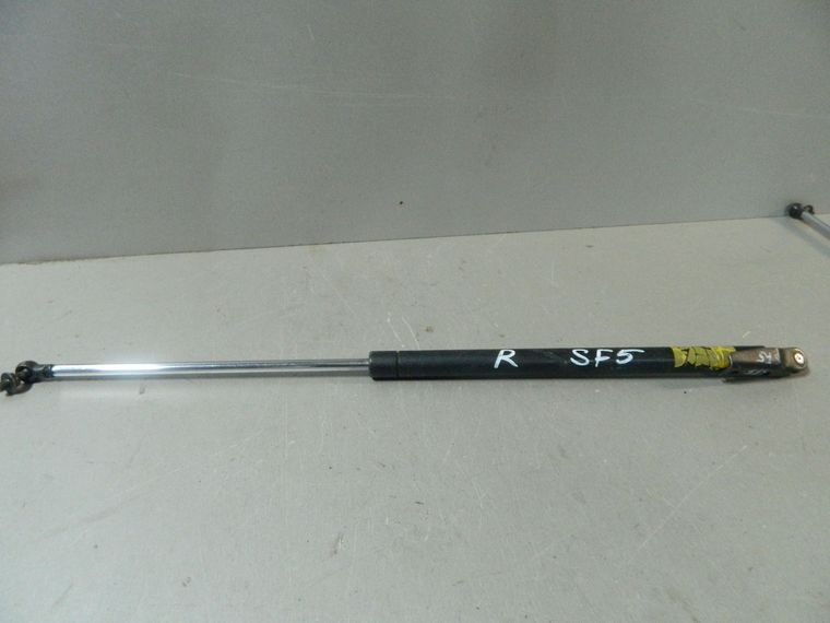 Амортизатор багажника SUBARU FORESTER SF5 (Контрактный) 81532105