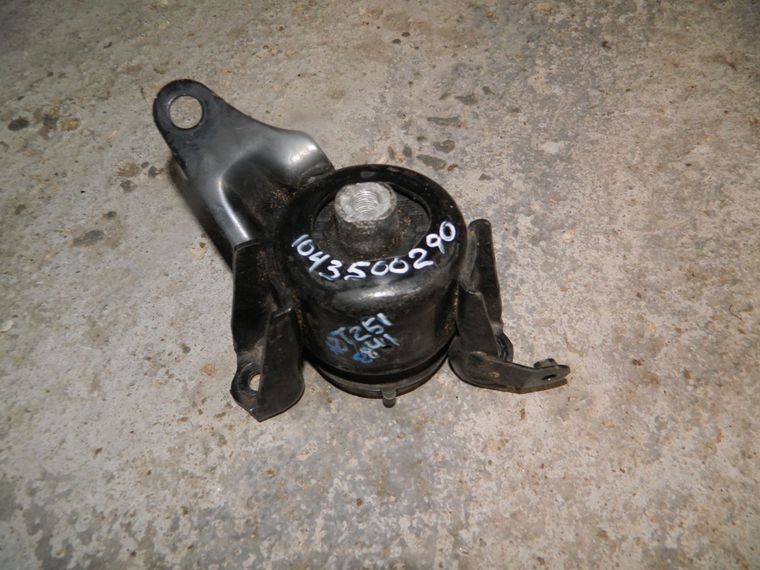 Подушка двигателя TOYOTA AVENSIS AZT251 (Контрактный) 1043500290