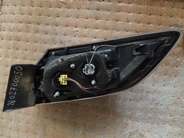 Фонарь MAZDA AXELA BL5FW Зад Лев (Контрактный) 2602700050