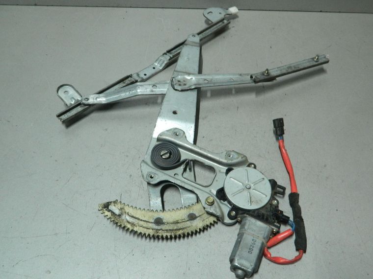 Стеклоподъемник SUBARU IMPREZA GG2 Перед Прав (Контрактный) 79591684