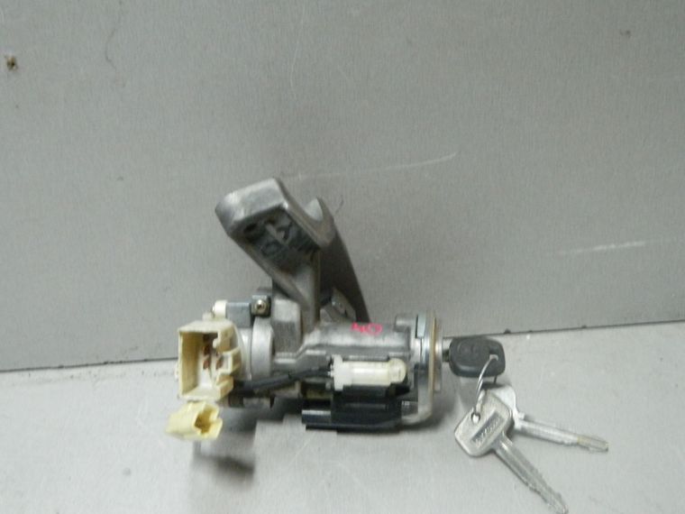 Замок зажигания TOYOTA CAMRY ACV40 (Контрактный) 81528152