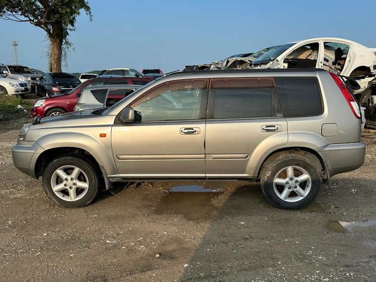 Крыло NISSAN X-TRAIL NT30 Перед Лев (Контрактный) 20711010