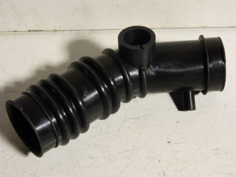 Патрубок воздушного фильтра GENERAL PARTS 1788111560 TOYOTA COROLLA EE10#