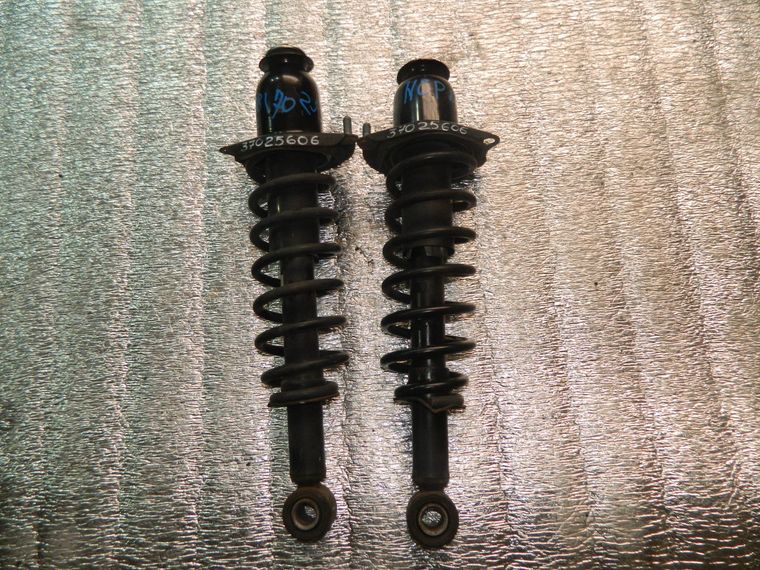Стойка подвески TOYOTA SIENTA NCP81 Зад (пара) (Контрактный) 37025606