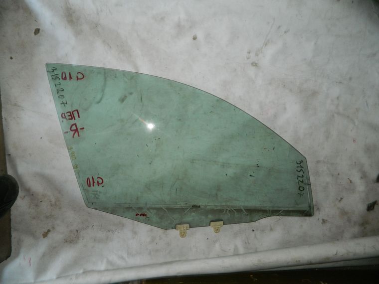 Стекло двери NISSAN BLUEBIRD SYLPHY G10 Перед. Прав (Контрактный) 3152207