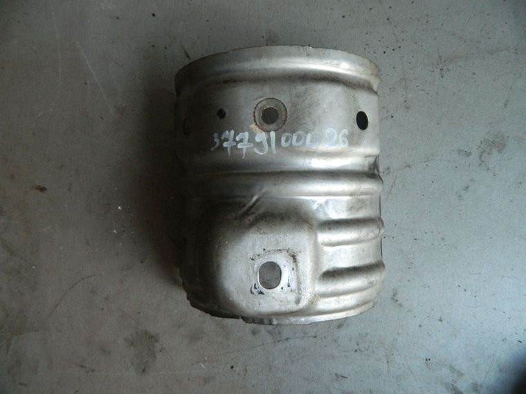 Защита катализатора TOYOTA CAMRY ACV30 2AZFE (Контрактный) 3779100026