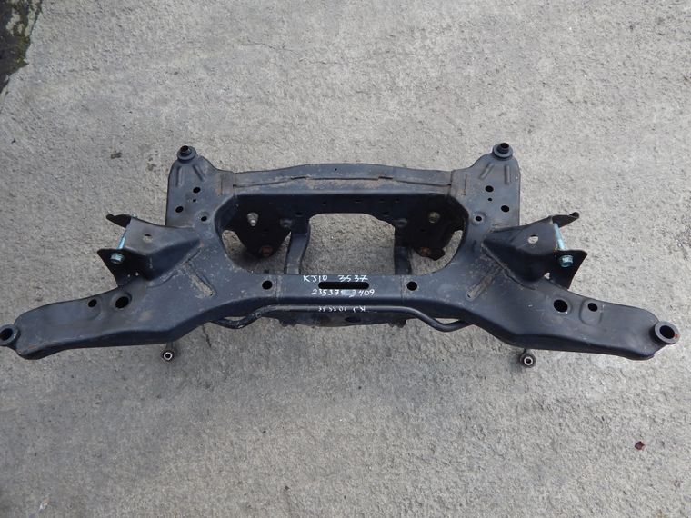 Балка подвески NISSAN QASHQAI J10 Зад (Контрактный) 23537409